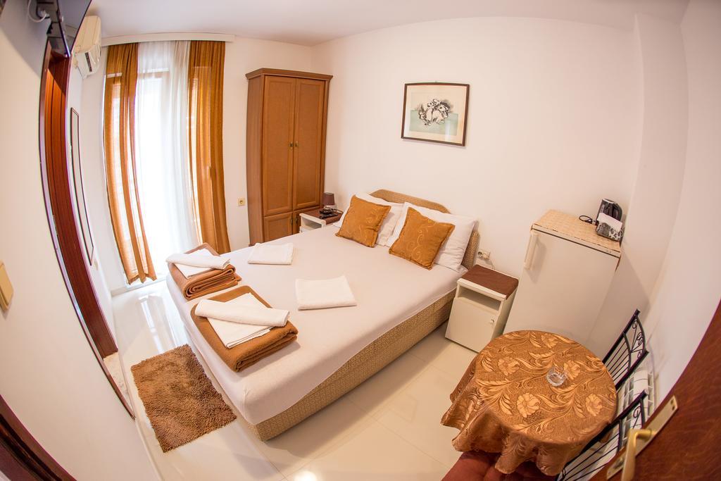 Guest House Vucicevic Budva Extérieur photo
