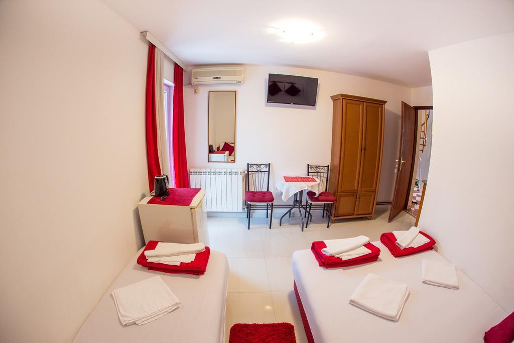 Guest House Vucicevic Budva Extérieur photo