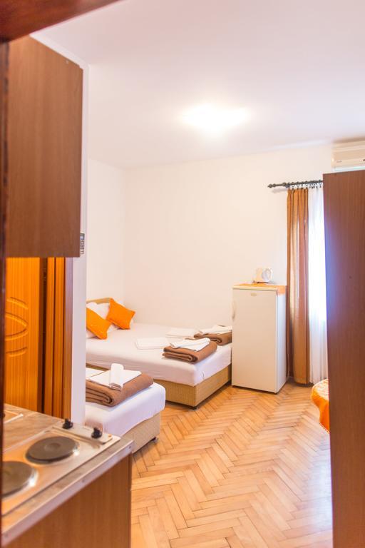 Guest House Vucicevic Budva Extérieur photo