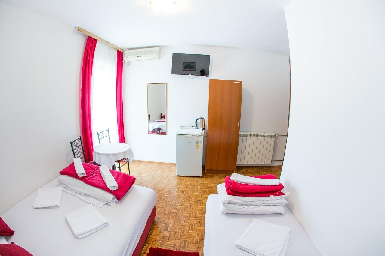 Guest House Vucicevic Budva Extérieur photo